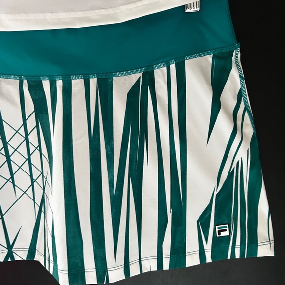 Fila White and Teal Tank Top and Skirt Set  Size Medium - Picture 4 of 4